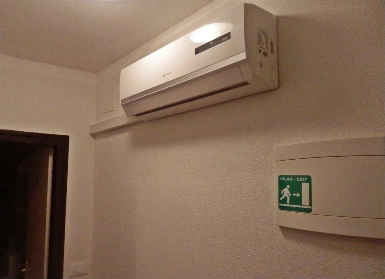 Ferienwohnung APP Veselica Umag Exterior foto